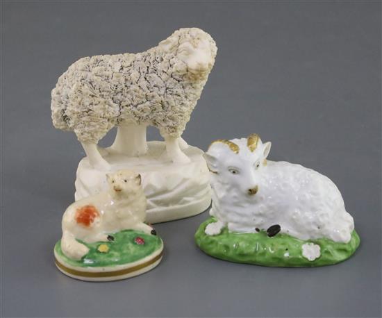 Three Rockingham porcelain figures of sheep, c.1830, L. 4.2cm - 6.8cm